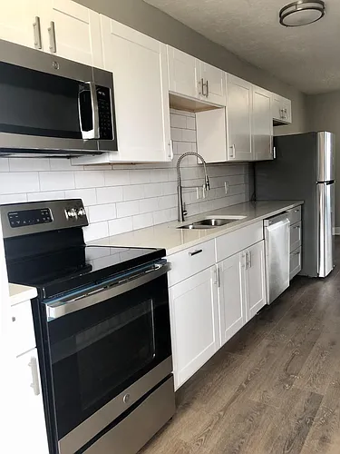 220 Milby St Photo 1