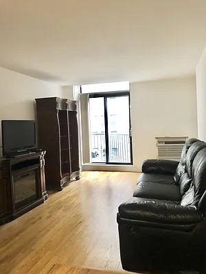 Rented by Compass | media 9