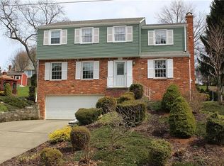 6111 Great Dane Dr, Bethel Park, PA