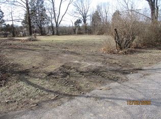 1005 Sycamore St, Cuba, MO 65453