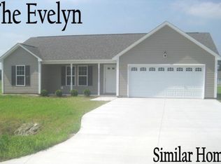 106 Chandas Pl, Maple Hill, NC 28459