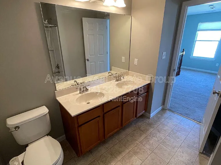 5533 Emerald Place Dr — Photo 21