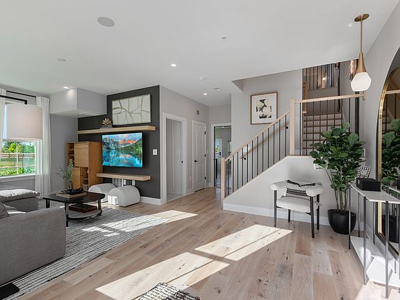 The The Seneca at The Grove Floor Plan, 3-5 BR, 3-4 BA, 2-Car Garage, Townhomes in MD, Craftmark Hom