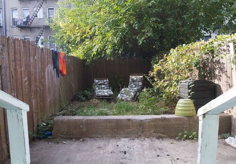 1st image of 297 Troutman St APT 1R