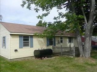 14 Nash St, Bangor, ME 04401