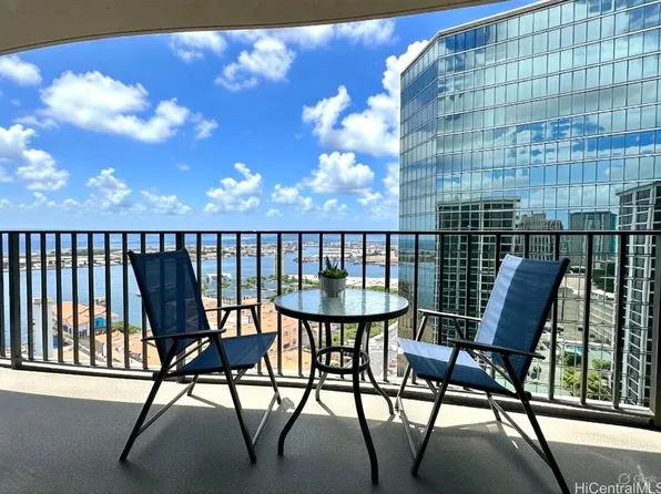 700 Richards St APT 2302, Honolulu, HI 96813