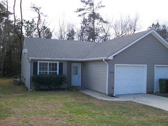 1st image of 3809 Galantis Dr #101