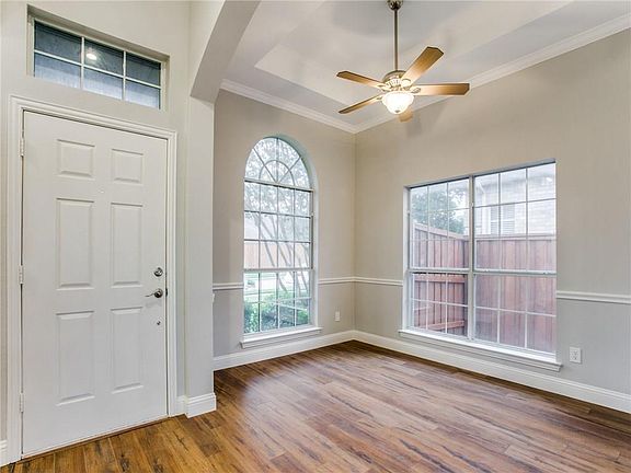 4th image of 818 Westminister Ave