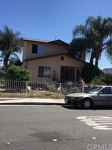 2nd image of 4554 E 57th St