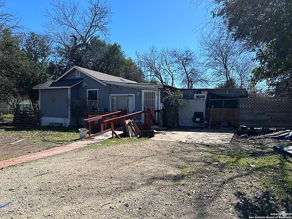 2nd image of 430 E HUFF AVE