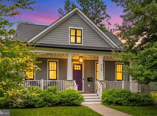908 Grandin Ave, Rockville, MD 20851