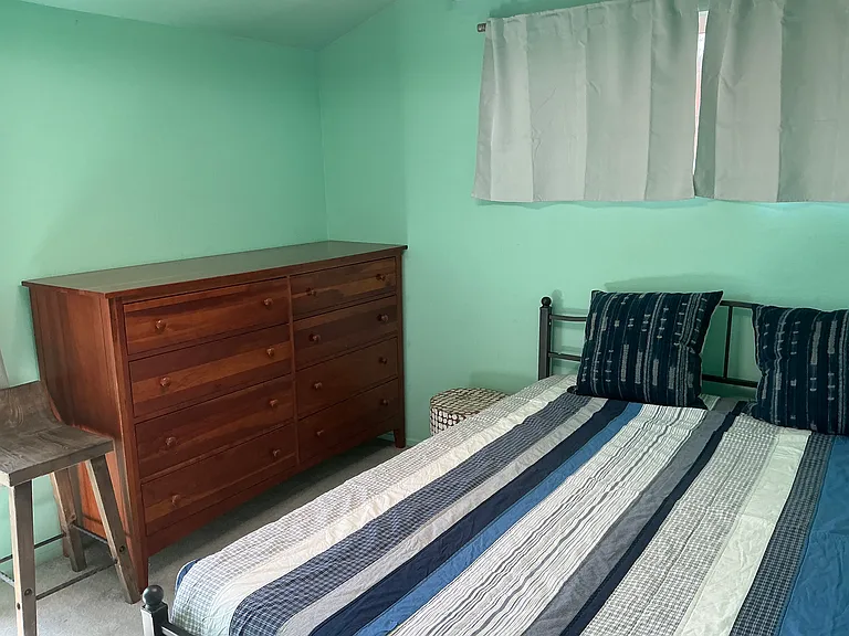1402 Meadowbrook Rd — Photo 11