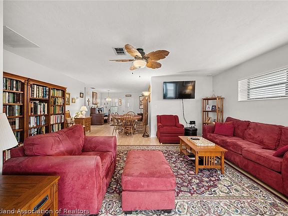 4th image of 2 Indigo Dr