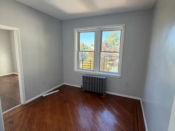 96 Hillcrest Ter, East Orange, NJ