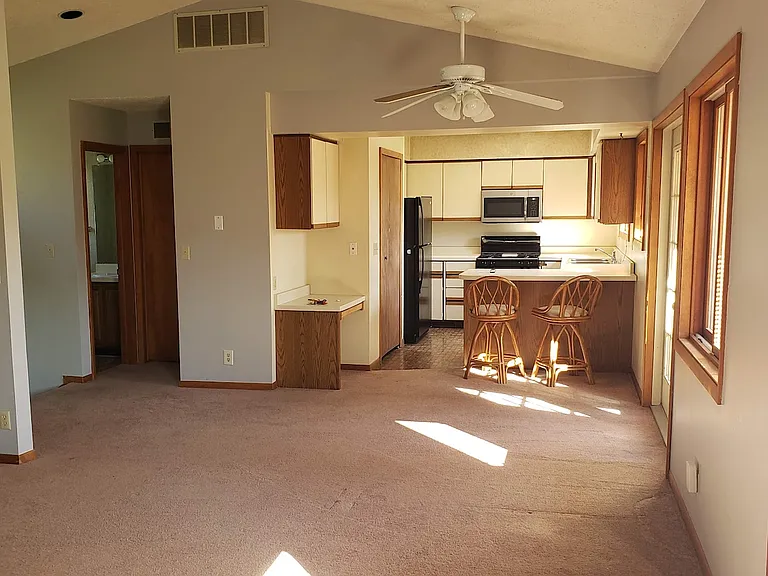 6807 E Galway Cir — Photo 5