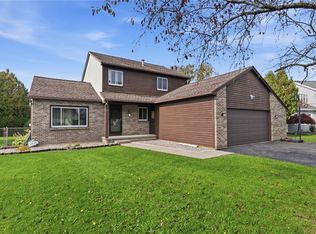 22 Charter Cir, Rochester, NY 14606