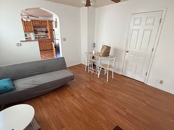 5th image of 2850 S Lowe Ave #1R