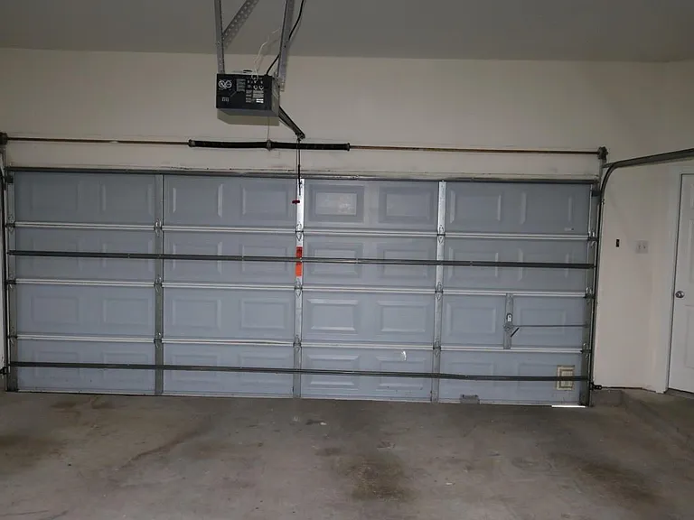 7102 Spring Run Ln — Photo 35