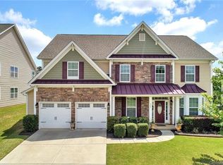 565 Rosemary Ln, Tega Cay, SC 29708