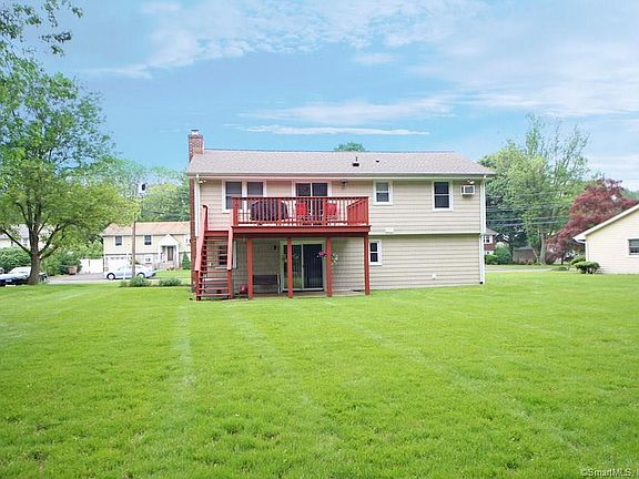 2nd image of 38 Barmore Dr W
