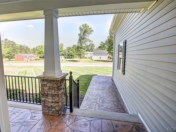 3rd image of 13258 Lake View Dairy Dr