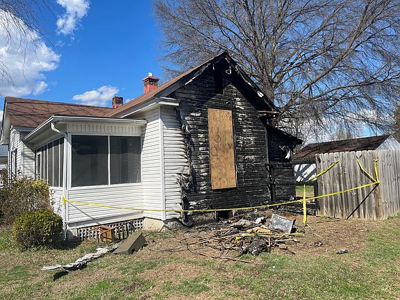 2nd image of 301 Bowman Ave