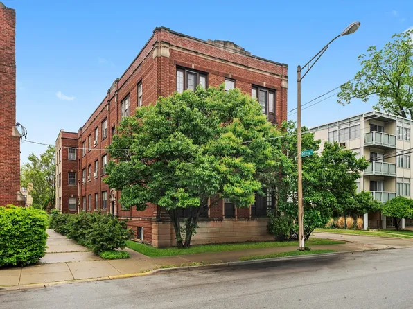 213 N Marion St APT 1C, Oak Park, IL 60302