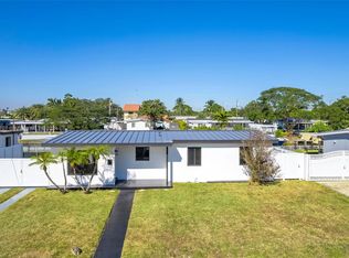 10721 SW 46th St, Miami, FL 33165