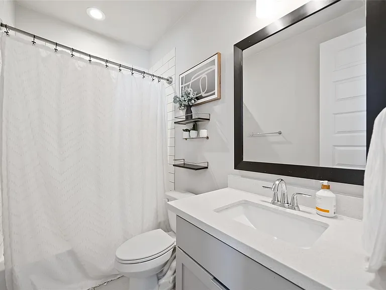 4235 Allen St — Photo 23