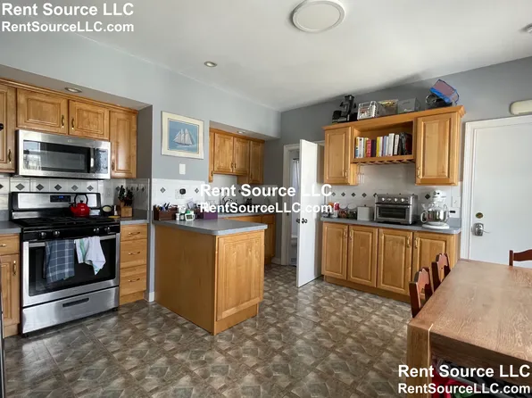 281 Cardinal Medeiros Ave APT 2, Cambridge, MA 02141