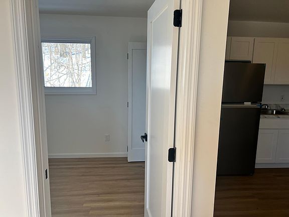 5th image of 15 Beaumont Estates Ln #102