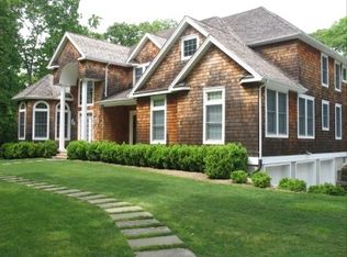 4 Old School House Ln, East Hampton, NY 11937