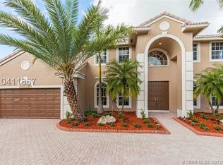 16363 Segovia Cir, Pembroke Pines, FL 33331