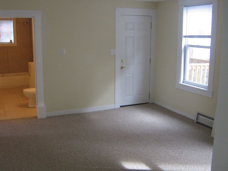 2nd image of 31 Fairmont St #2