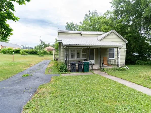 1322 Buchanan St, Moberly, MO 65270
