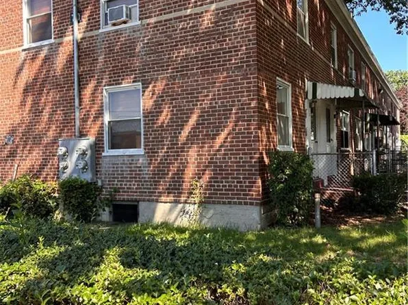 70 Court D #62, Bridgeport, CT 06610