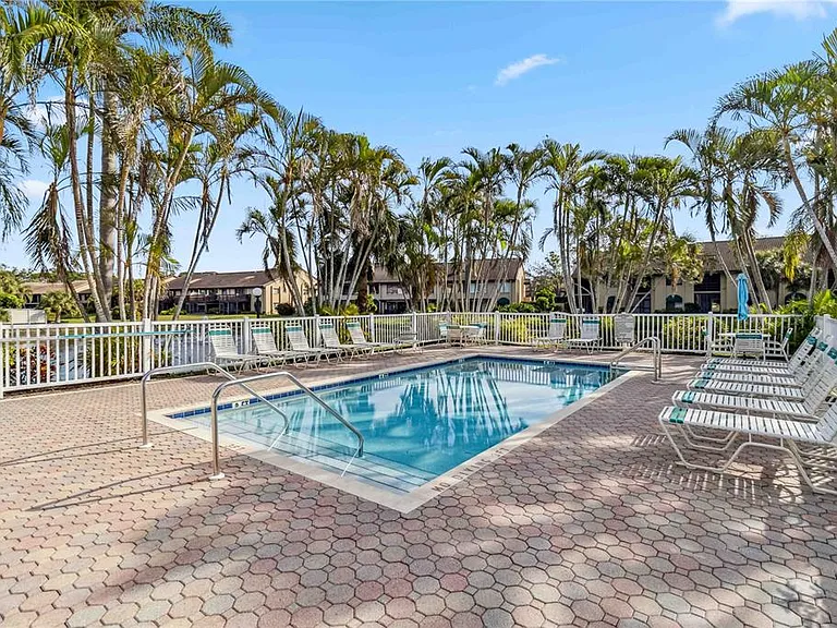 5770 Ashton Lake Dr #8 — Photo 44