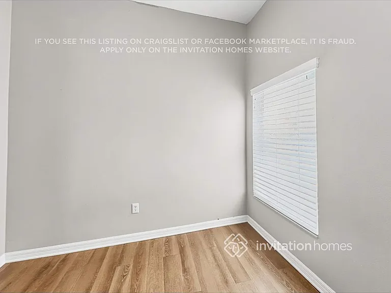 3282 Merrick Ave — Photo 14