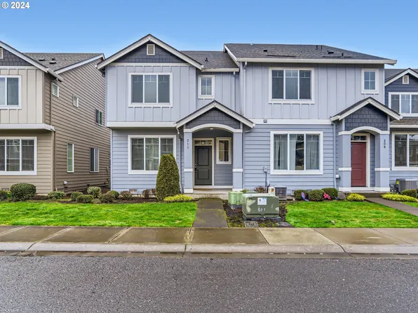 211 NE 52nd St, Vancouver, WA 98663