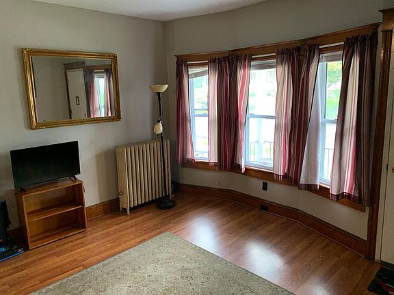 2nd image of 2311 Boulevard Ave #2
