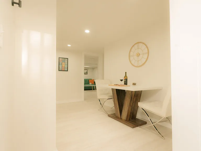 6605 N Sheridan Rd #3 — Photo 12