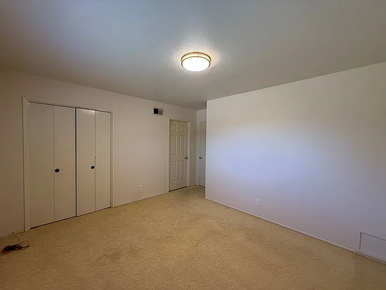 735 Patterson Rd — Photo 33
