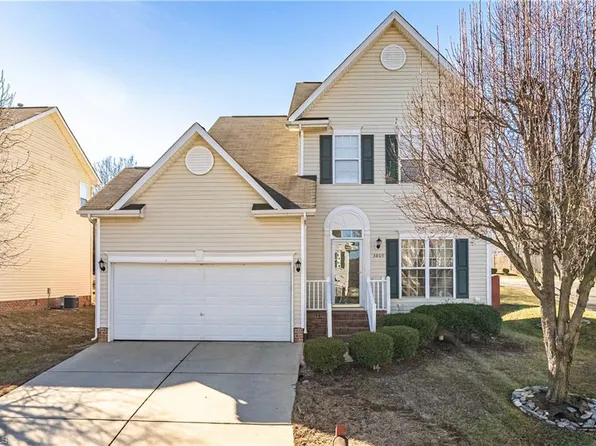 3809 Parkway Vista Rd, Greensboro, NC 27409