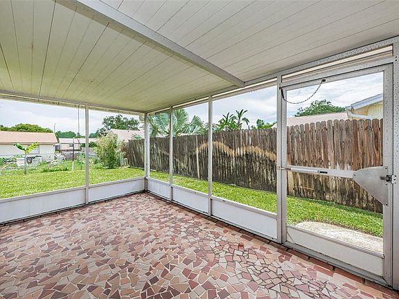 5th image of 6200 Seaford Dr