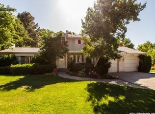 4896 S Naniloa Dr, Holladay, UT 84117