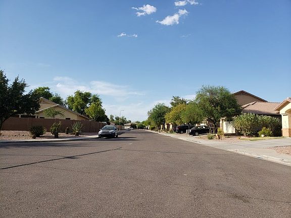 5th image of 1909 S 83rd Dr