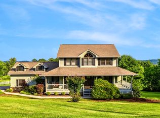 3938 Settlers Trl, Kodak, TN 37764