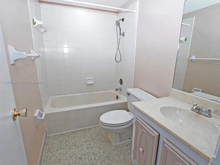 9351 Fontainebleau Blvd #B403 — Photo 26