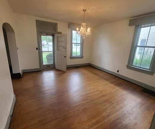 Spacious Dining Room