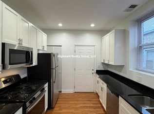 1157 W Lunt Ave #2CA, Chicago, IL 60626